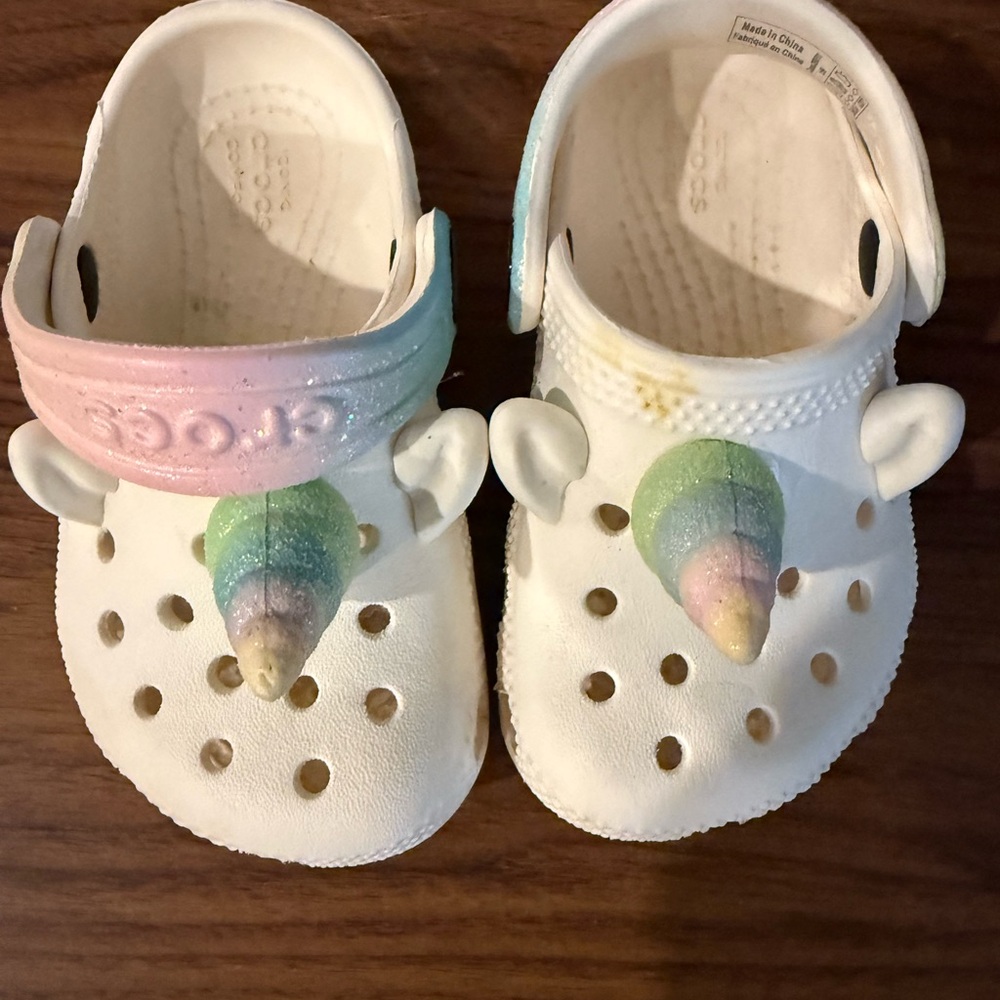 CROCS Kids White Clogs with Pastel Rainbow Unicorn Horns